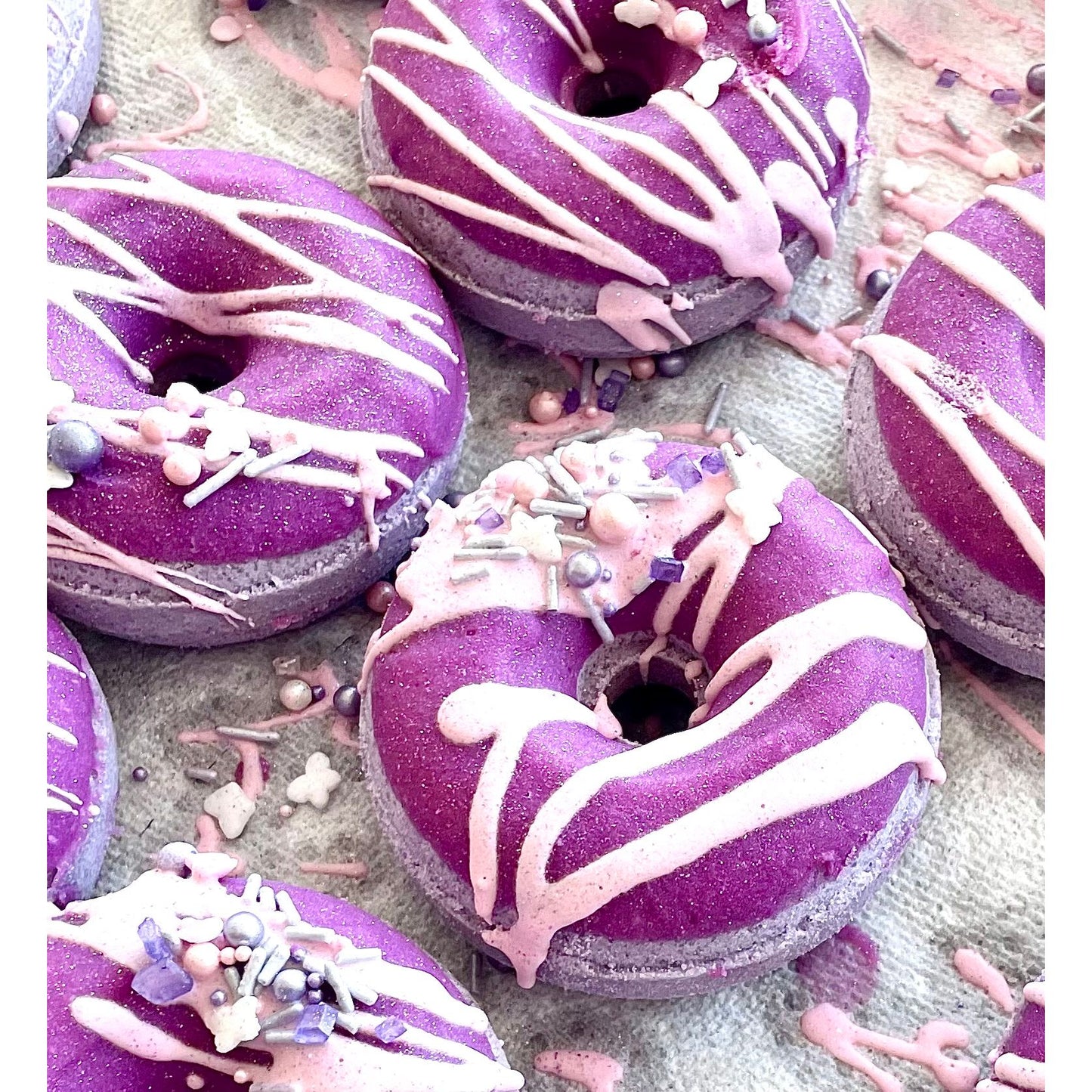Bath Bomb, Blackberry Bliss Donut
