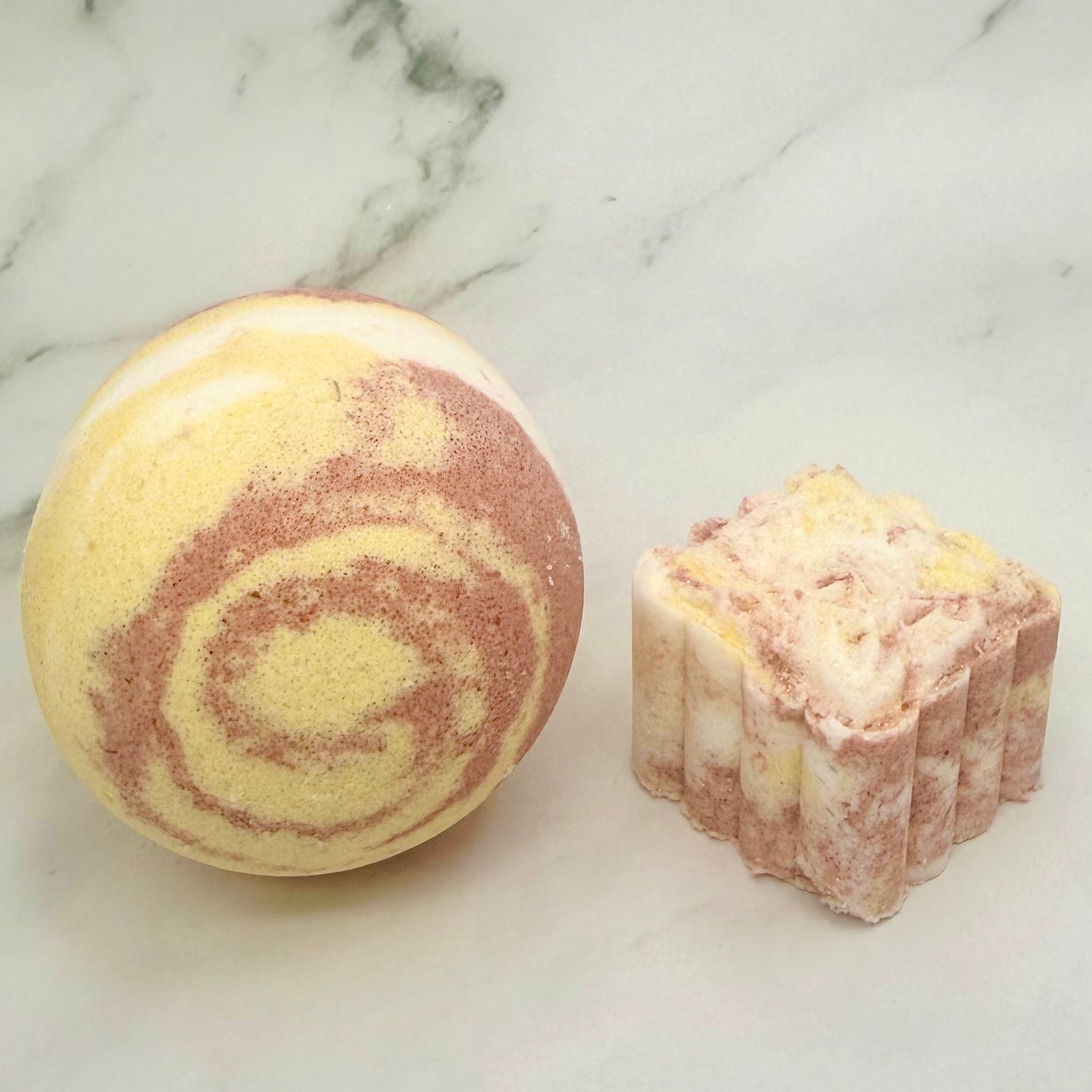 Comfort & Joy Bath Bomb