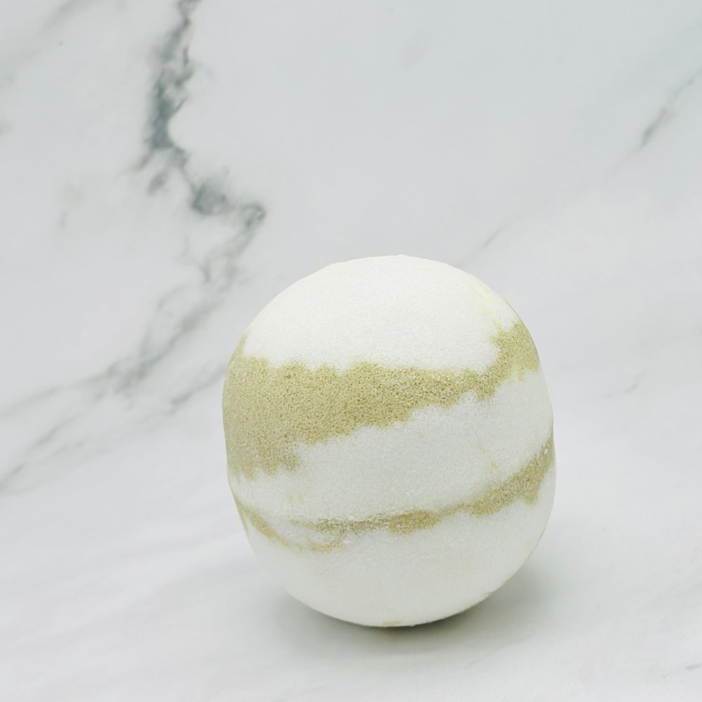 Bath Bomb, Natural Green Tea & Lemongrass